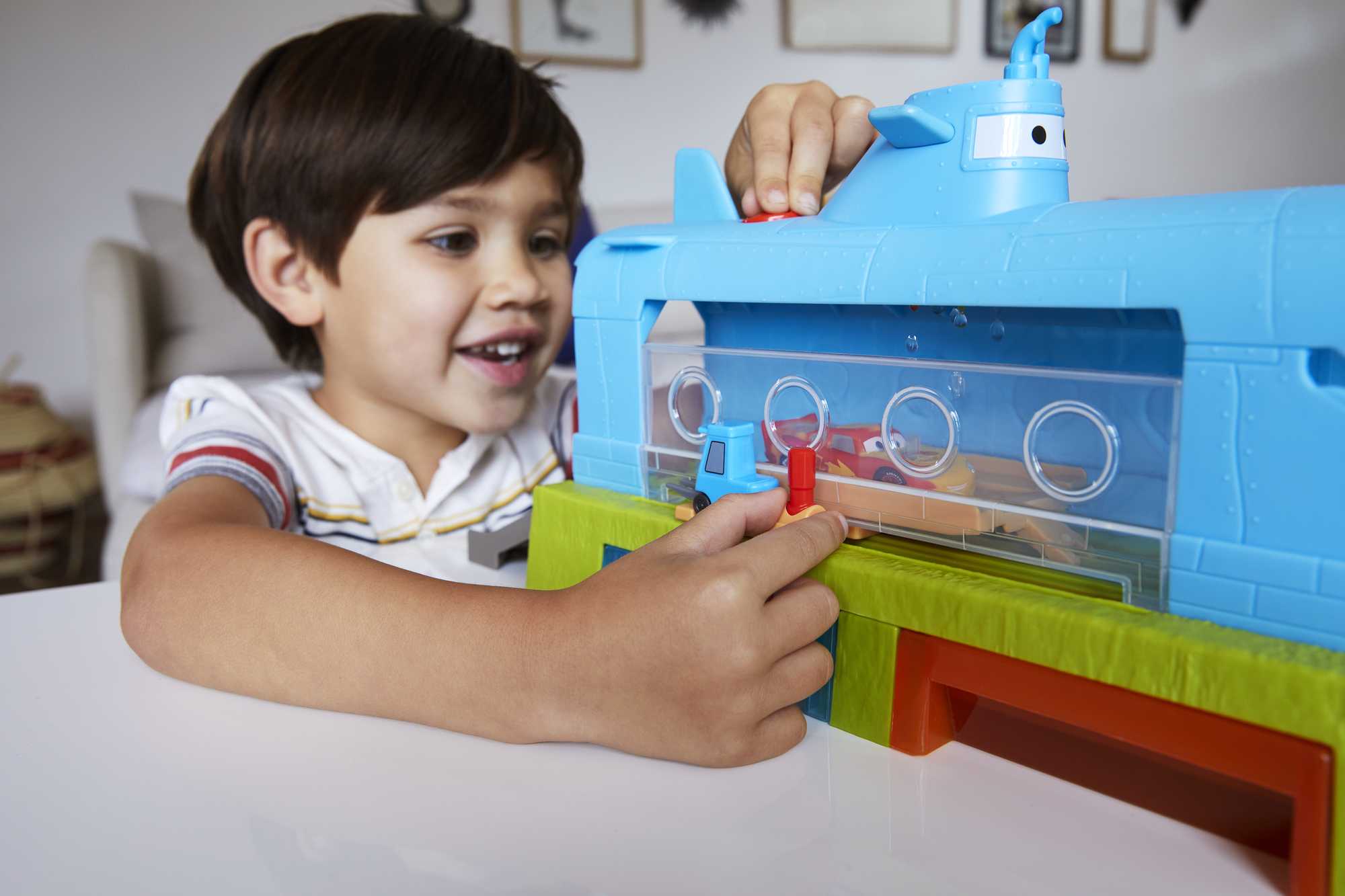 Disney And Pixar Cars Color Change Whale Car Wash Playset